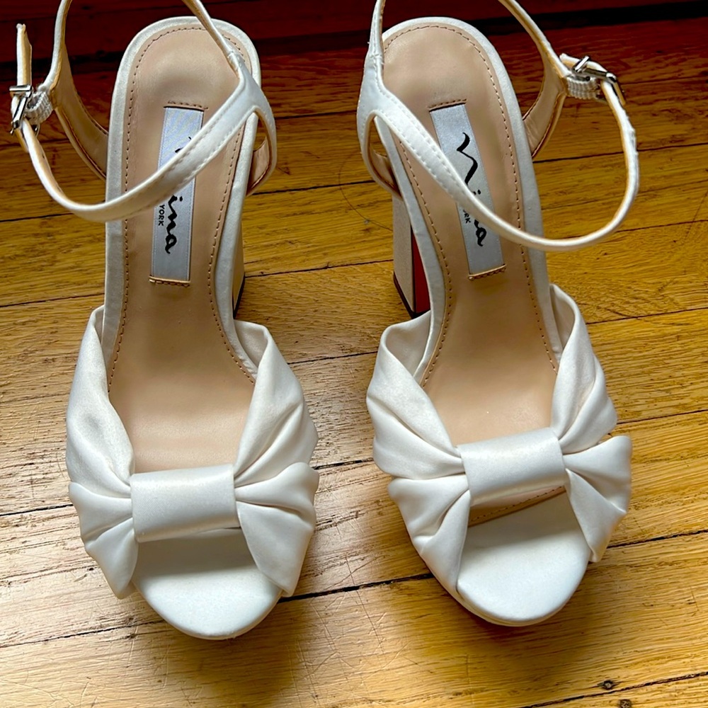 Womens Ivory Satin Stiletto Block-Heel Platform Sandal